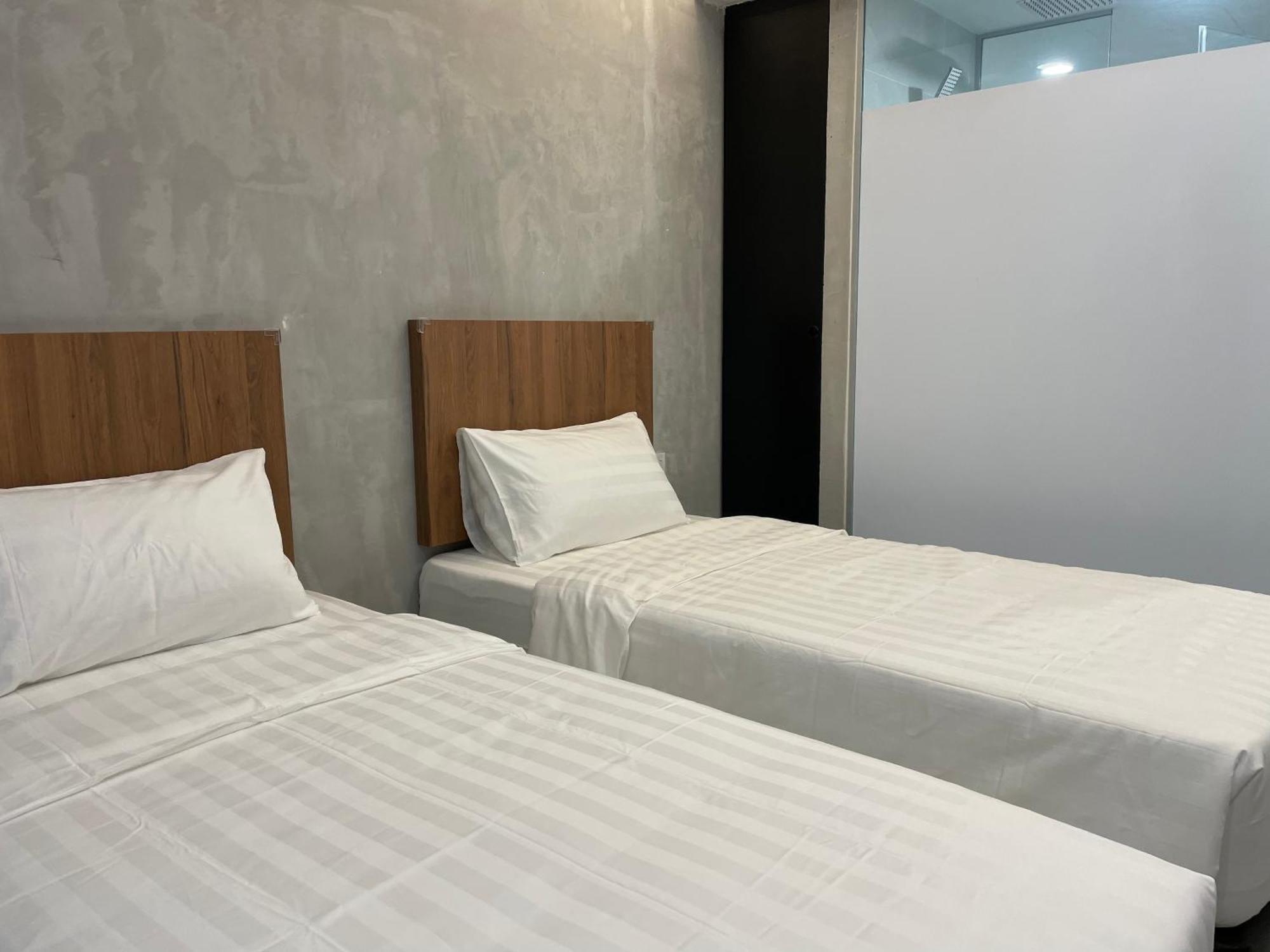 איפוה Hpy Hotel מראה חיצוני תמונה